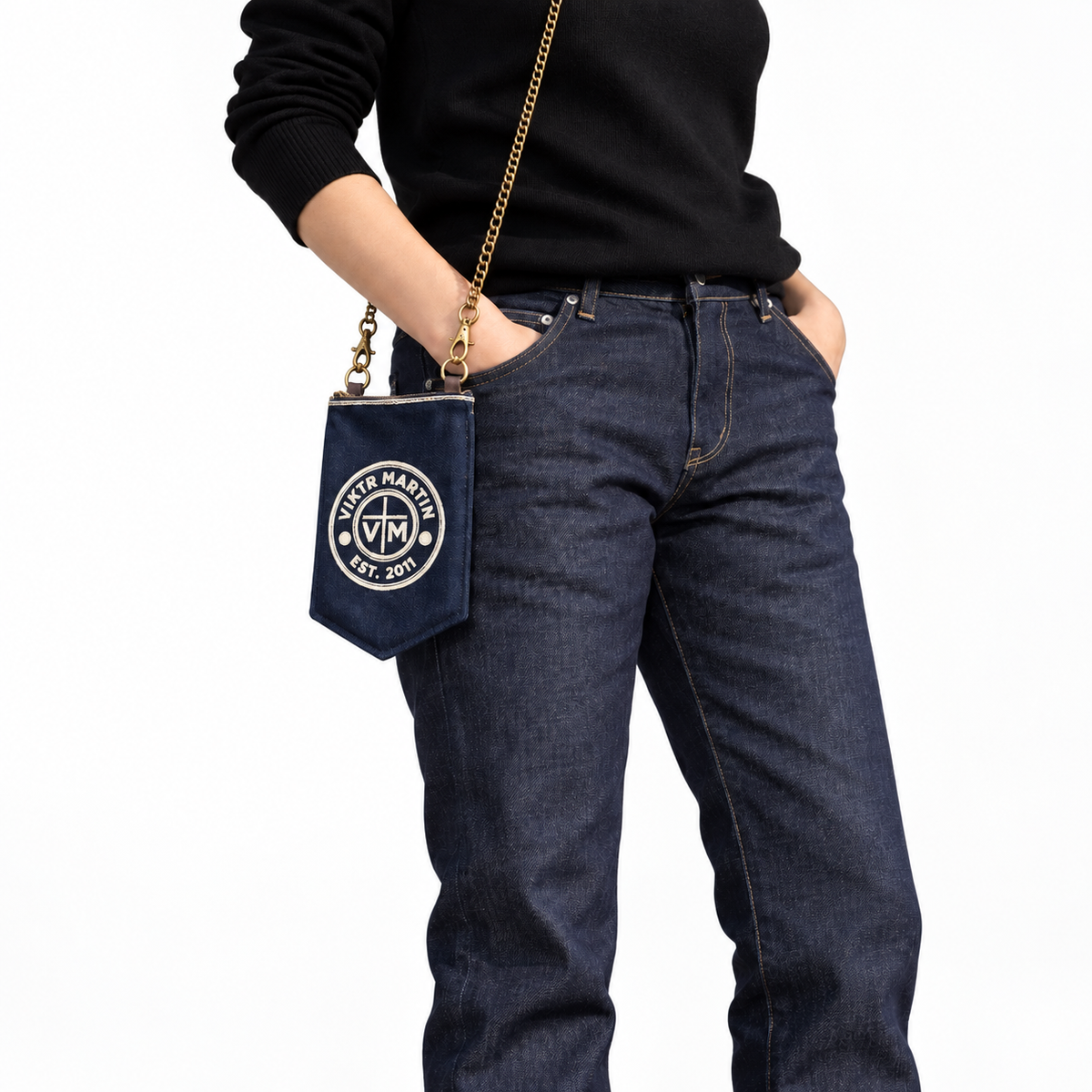 Umbral — Indigo — model view on a white studio background
