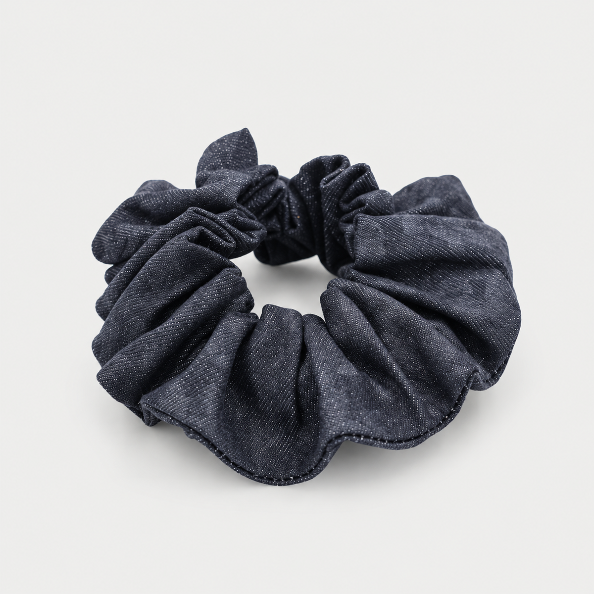 Rizo Scrunchie Duo — 2-Pack — indigo detail studio view