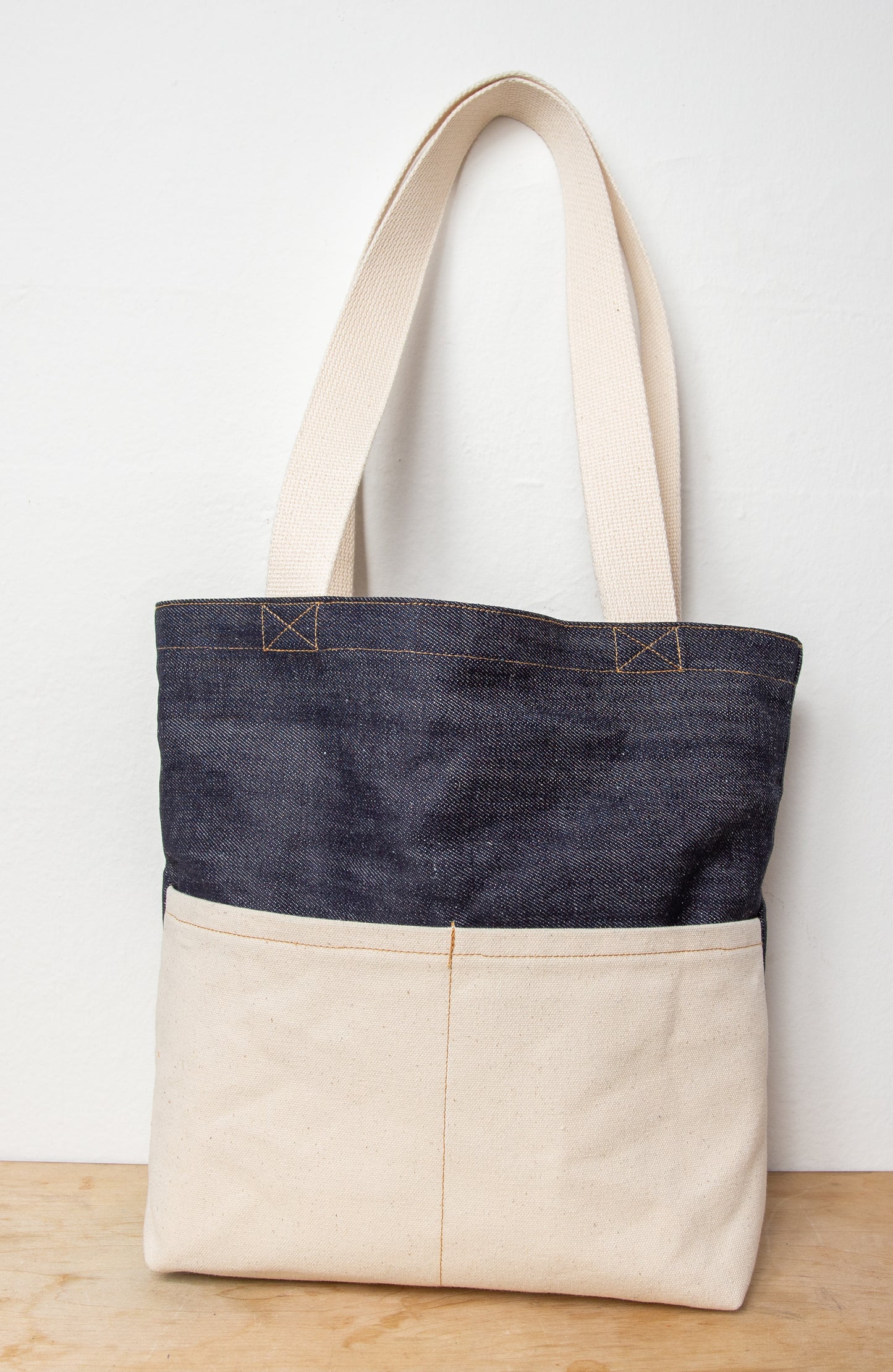 Biggie Denim Tote Bag w/ Pockets